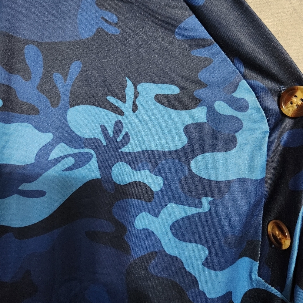 Nwot womens camo top - Picture 4 of 8